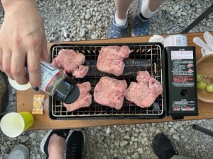 2605168
